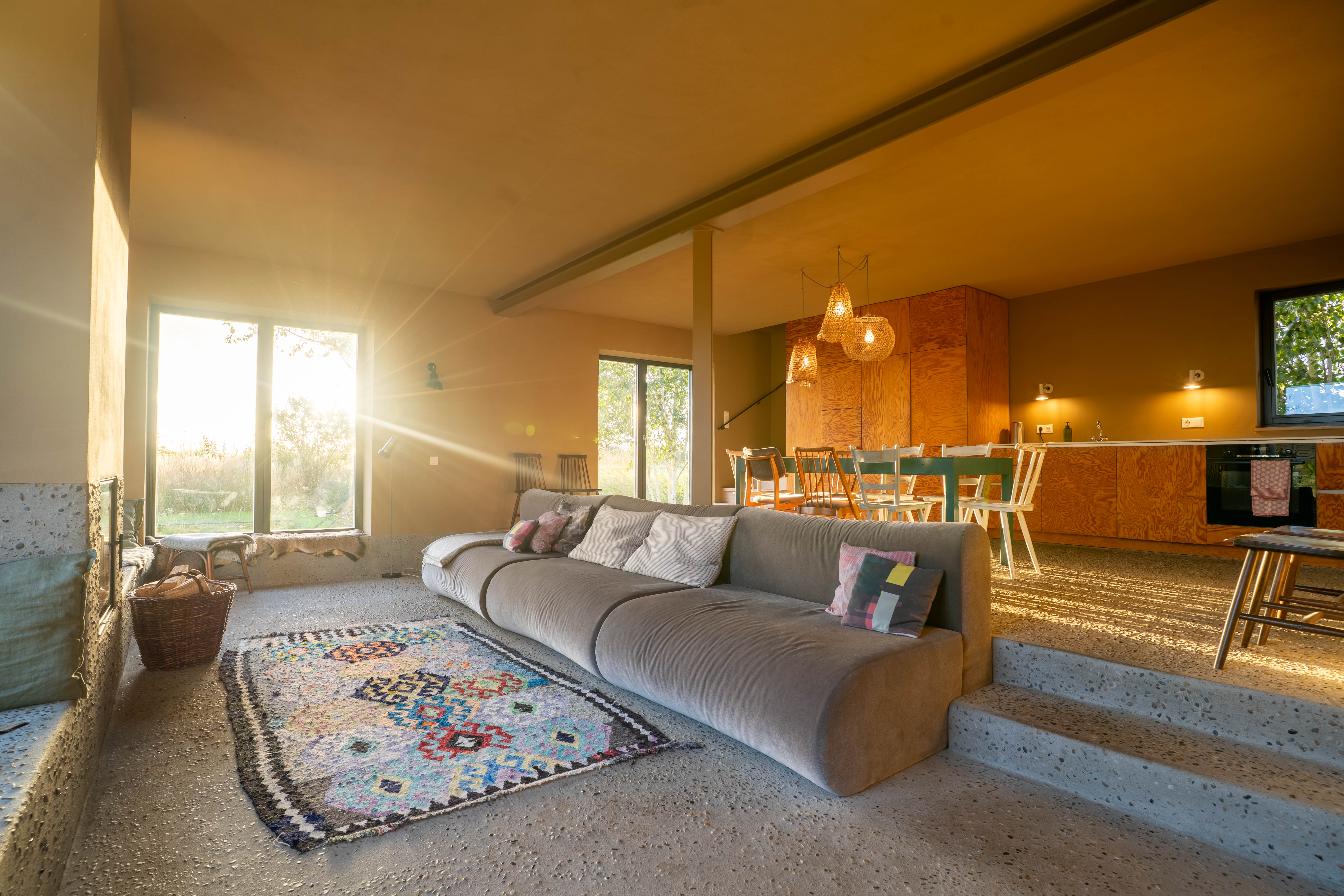 Die Couchecke aus Sicht des Eingangs